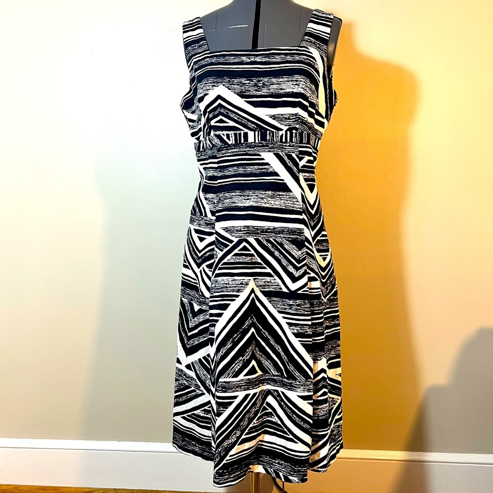 Talbots Navy & White Geometric Pattern Sleeveless Midi Dress Size 8